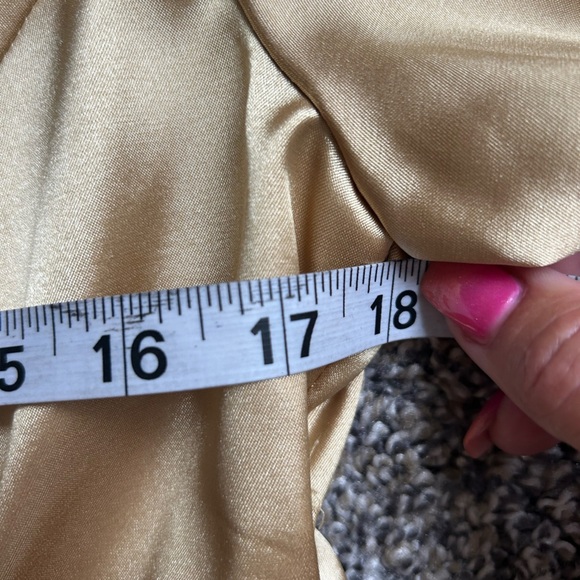 Bay Studio Evenings Vintage Gold Satin Overcoat size medium - Picture 5 of 8